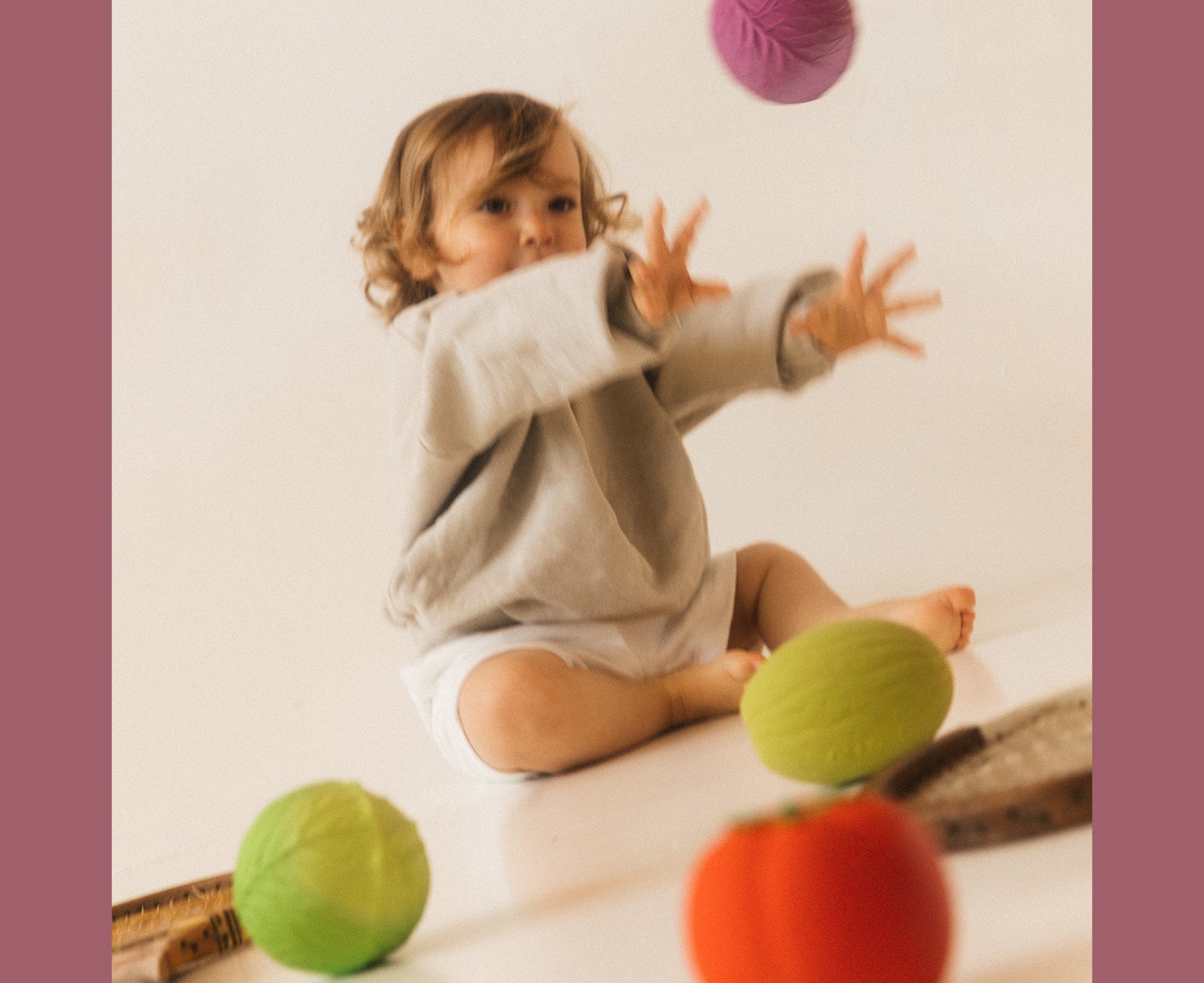 Baby Ball - Tomato - by Oli & Carol