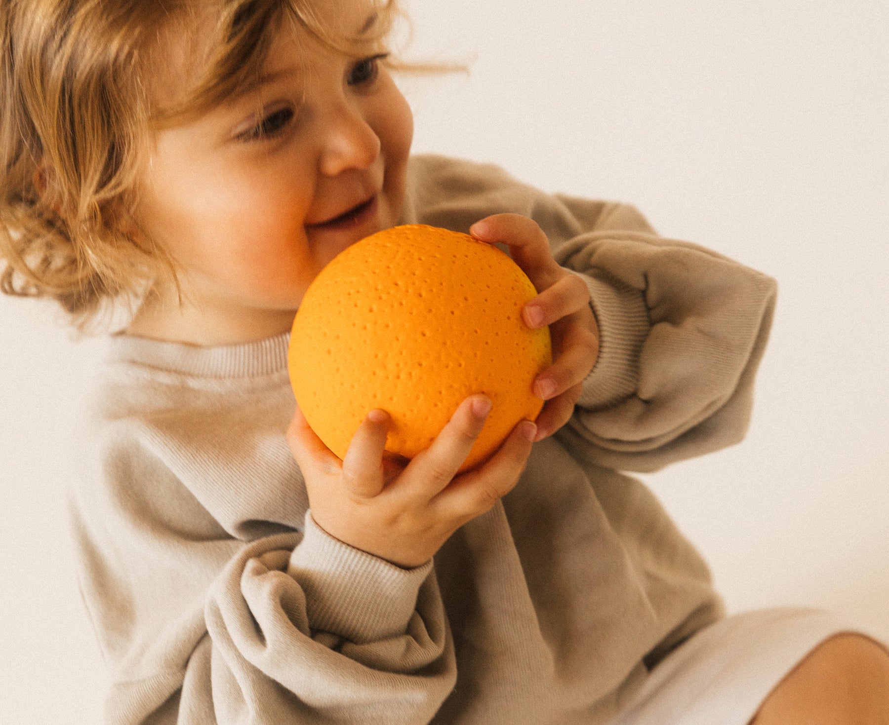 Baby Ball - Orange - by Oli & Carol