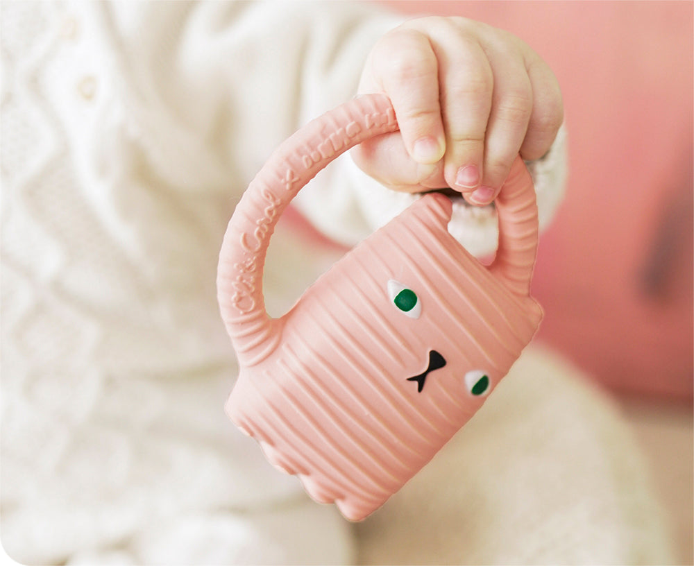 Ginge the Cat Chewable Toy by Donna Wilson X Oli & Carol