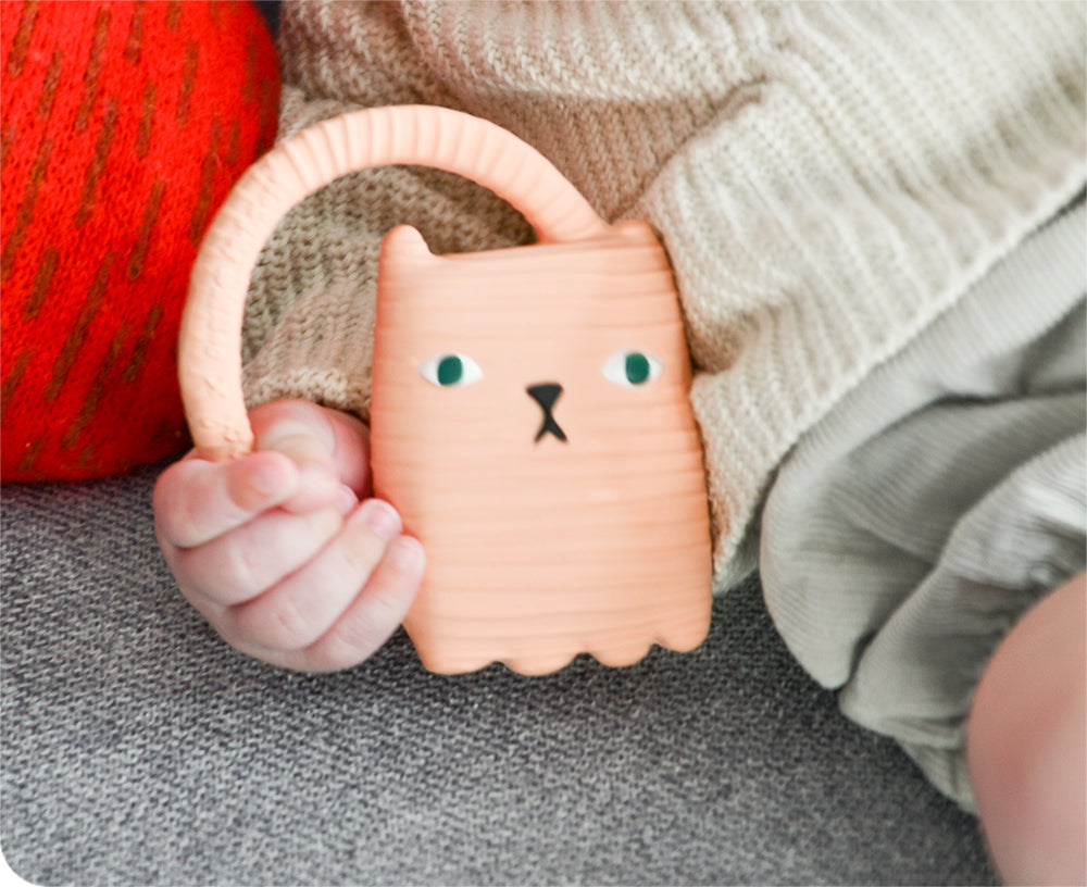 Ginge the Cat Chewable Toy by Donna Wilson X Oli & Carol