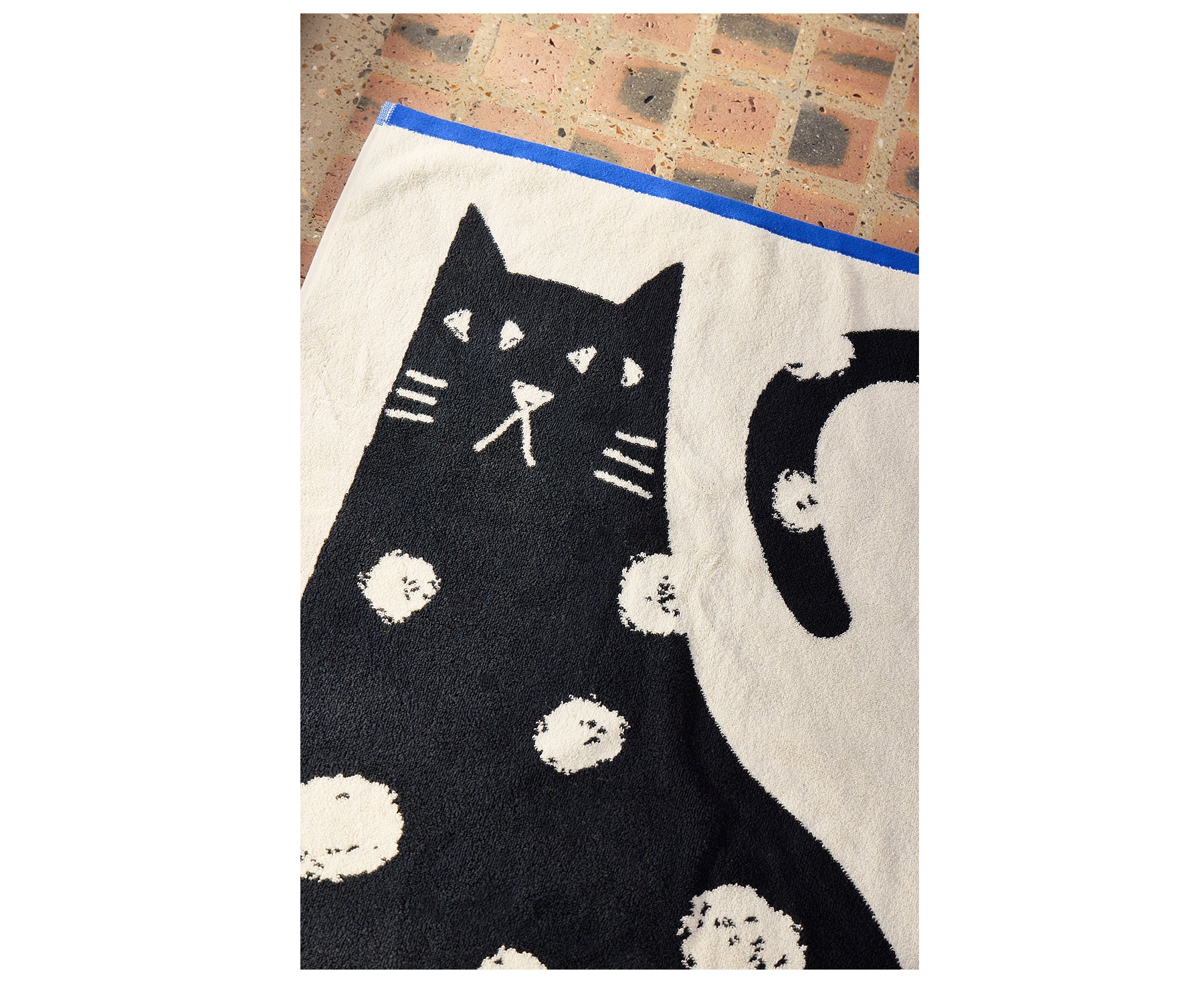 Lazy Cat Bath Towel by Donna Wilson